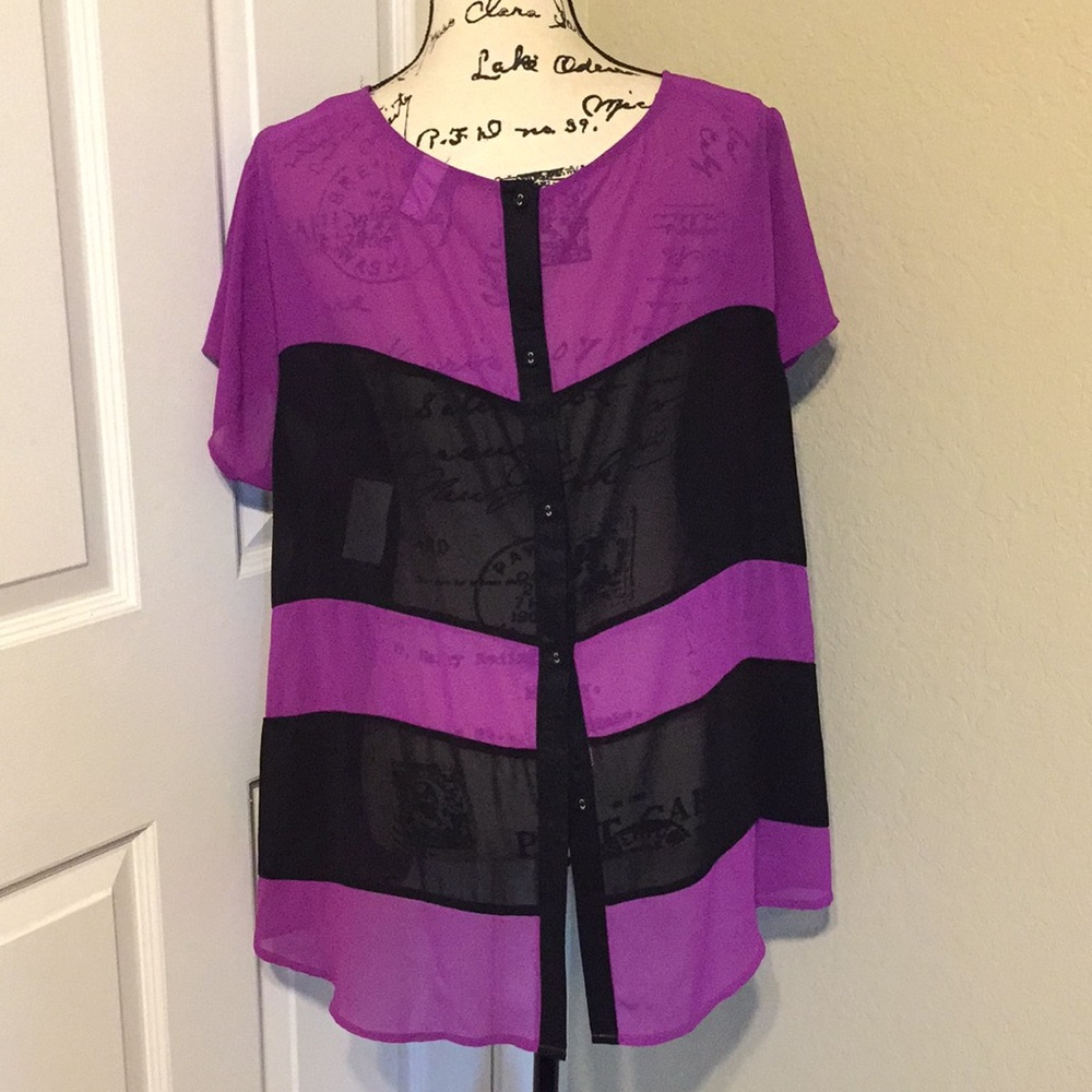 Torrid women top size 2 (2x ) (18/20) - Picture 5 of 10